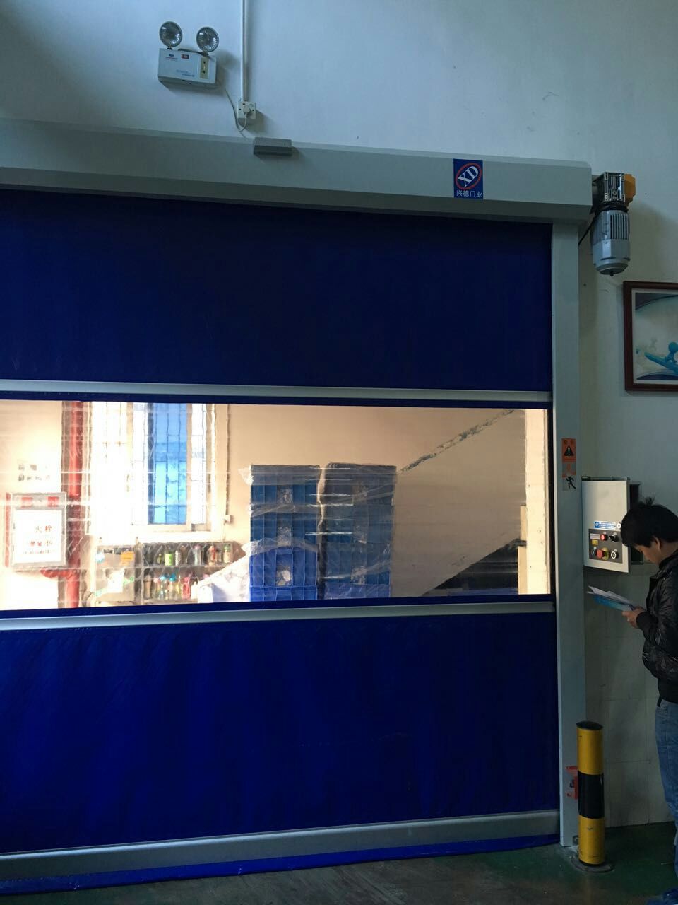 定制服務(wù)受歡迎,快速卷簾門(mén)購(gòu)買(mǎi)選興德門(mén)業(yè)