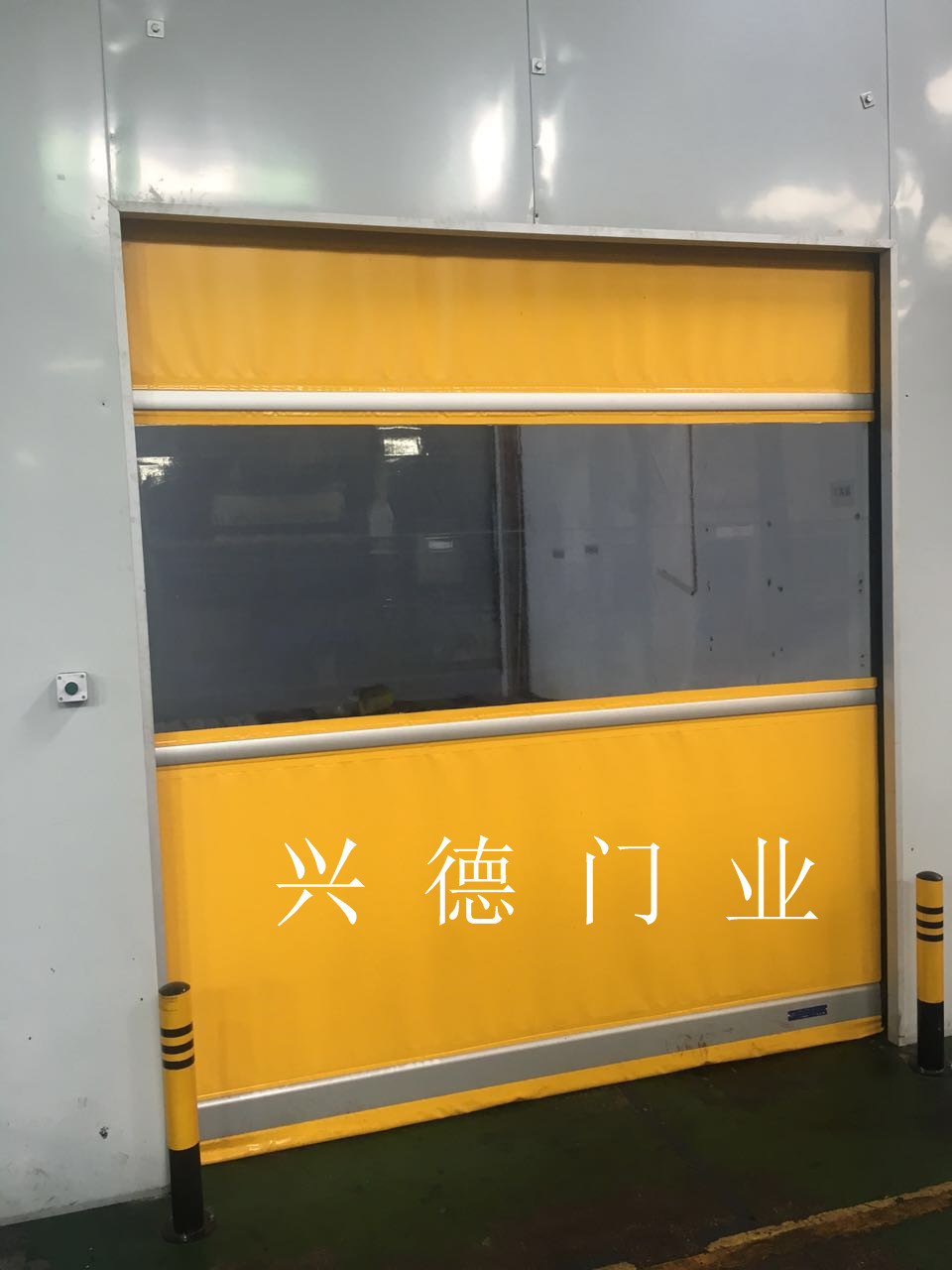 什么生產廠家定做硬質快速卷簾門質量好？