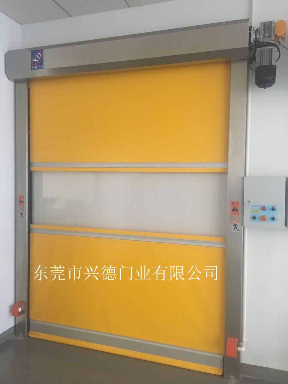 用小竅門選擇實力好的佛山快速卷簾門廠家?